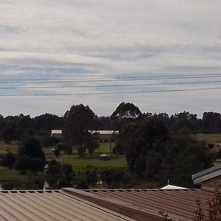Waratah Waterfall Retreat Unit 1 Free Pay Tv In Two Rooms Free Wifi Extérieur photo