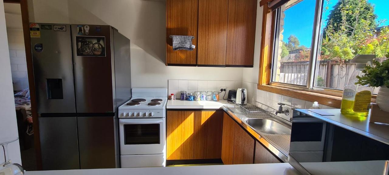 Waratah Waterfall Retreat Unit 1 Free Pay Tv In Two Rooms Free Wifi Extérieur photo